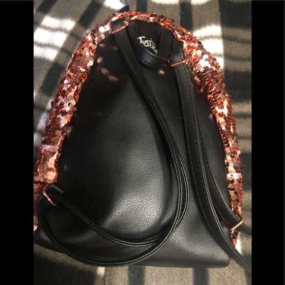 Justice Rose Gold Sequined Unicorn Backpack - Picture 3 of 5